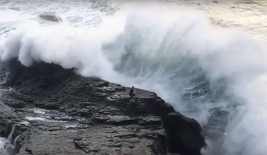 Man knocked of rocks at California Beach