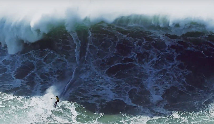 Kai Lenny Surfing nazare