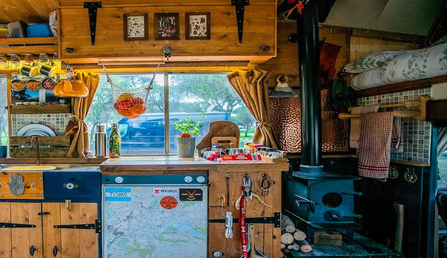 Here's the Story of DIY Van That Was Turned Into a Tiny Cabin on Wheels
