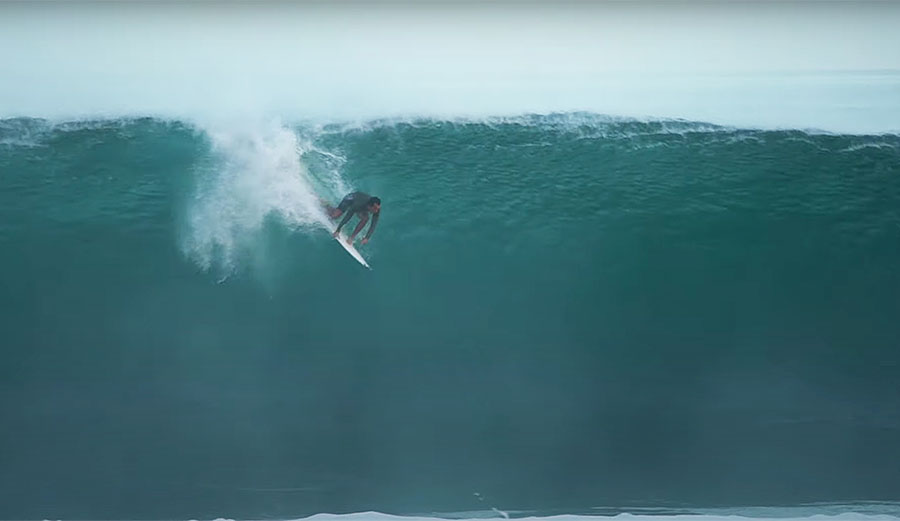 Barron Mamiya surfing at Pipeline