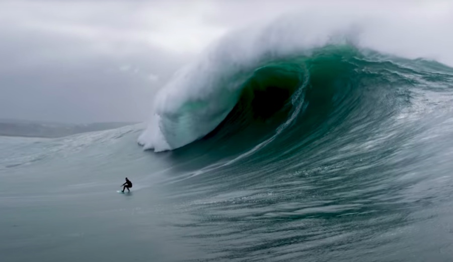 Ian Walsh's Big Wave Highlight Reel Demonstrates an Uncanny Comfort Level in Gigantic Surf