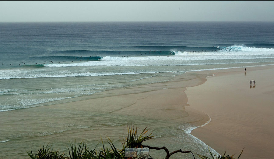 Rainbow Bay surfing