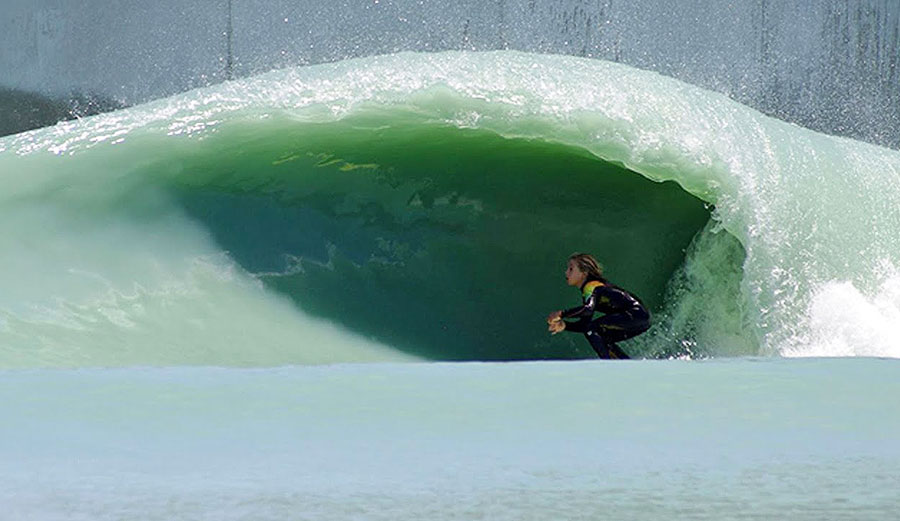 Surfing in wave pool