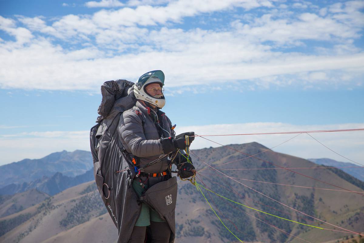 Rescuers Are Desperately Trying to Find a Legendary Paraglider Who's Gone Missing in Nevada