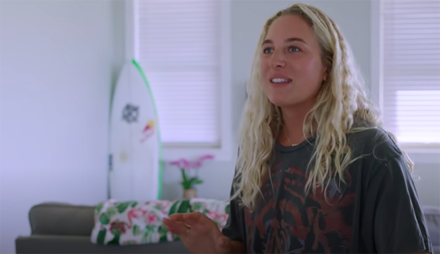 Izzi Gomez Is Showing Us What It Looks Like to Make Big Wave Surfing a Profession