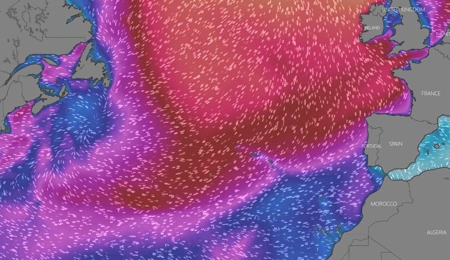 Hurricane Epsilon Lights Up the Atlantic, Bringing XXL Swell to Nazaré