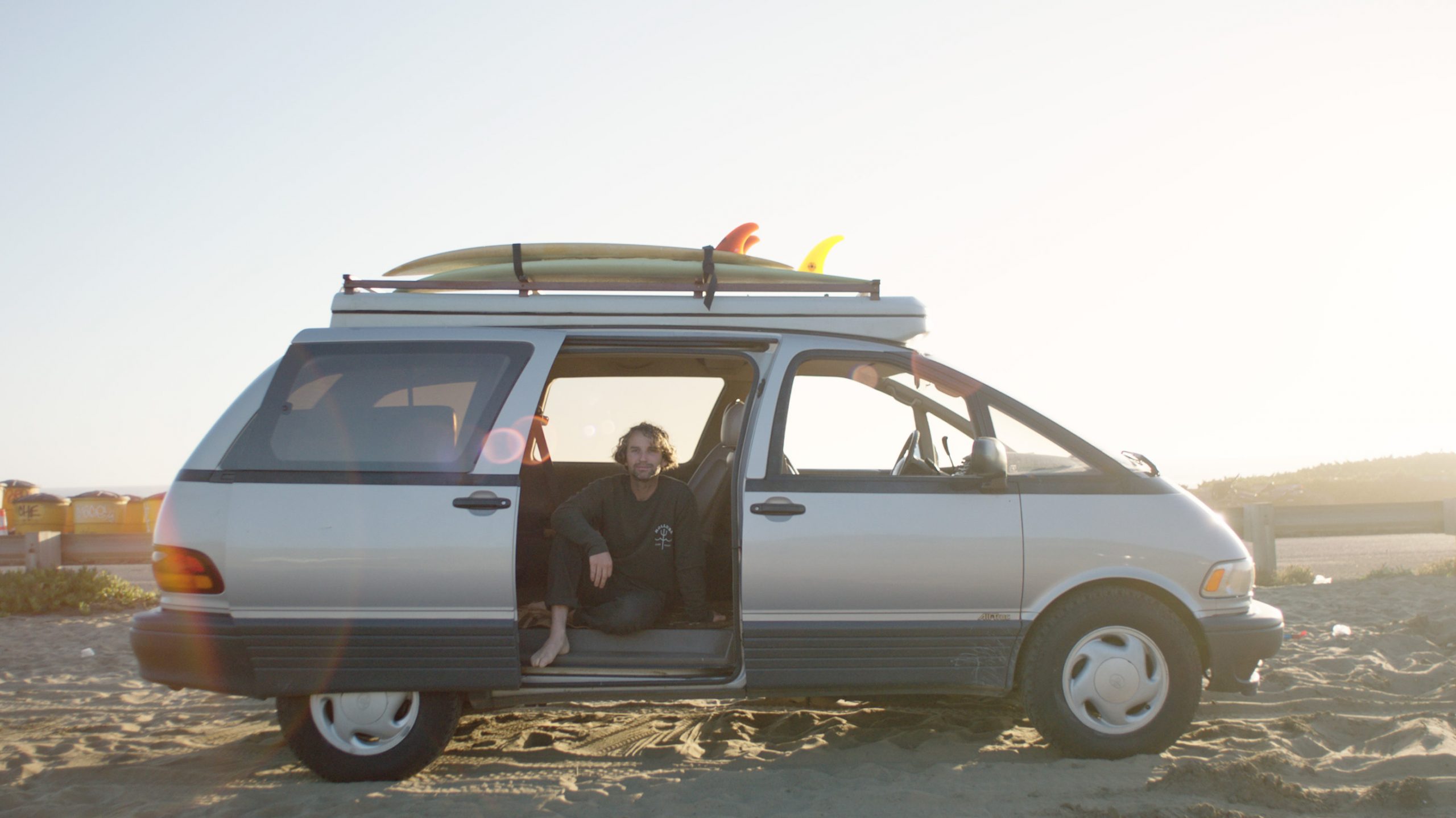 Jay Nelson Builds a Pop Top Camper on a 1994 Toyota Previa