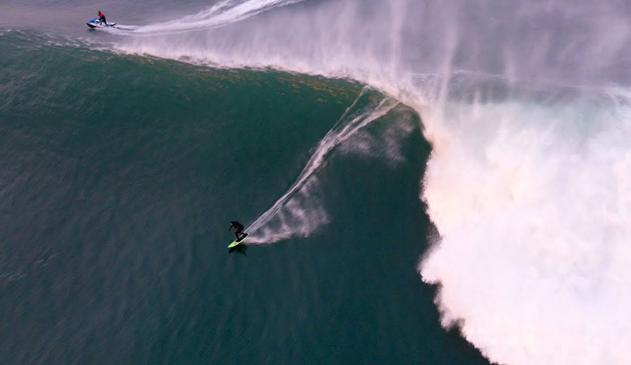 Ben Gravy big wave surfing in Oregon