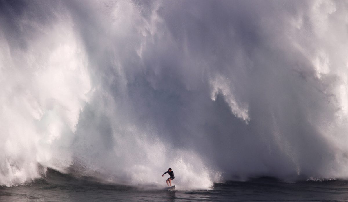 Jaws surfing