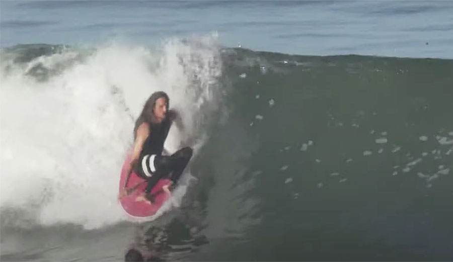 Rob Machado surfing