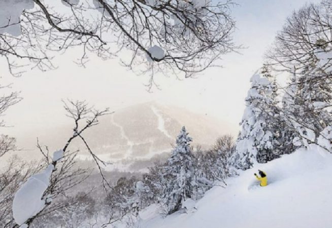 snowboarding in hachimantai, japan