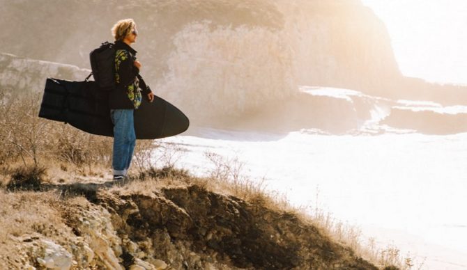 The Shelter surfboard bag is a breeze to carry. Photo: Db