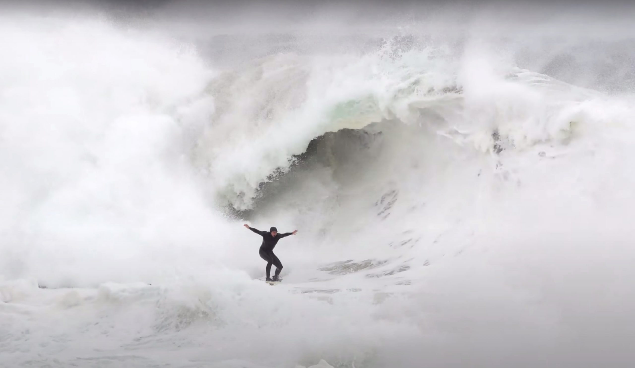 la bomba swell newport beach wedge