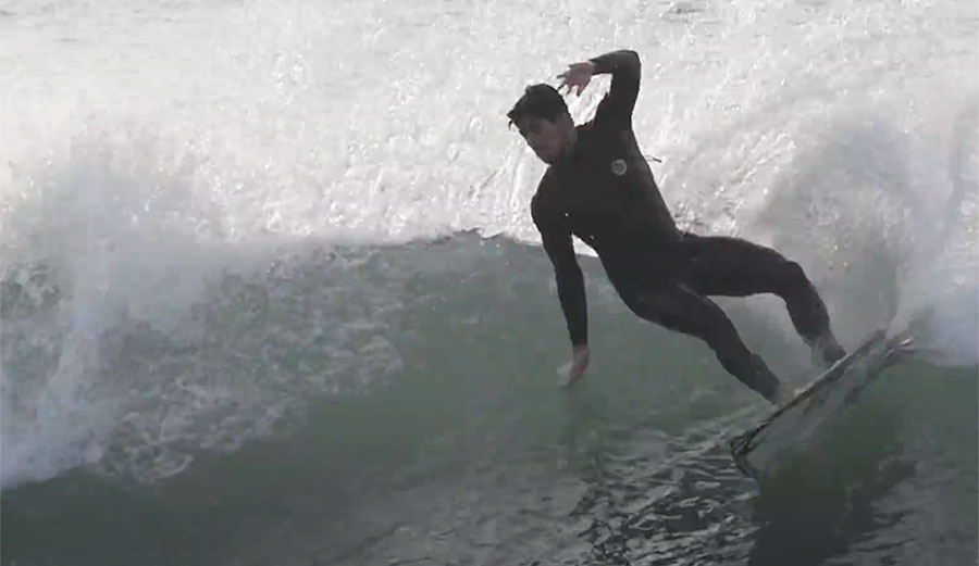 Gabriel Medina surfing
