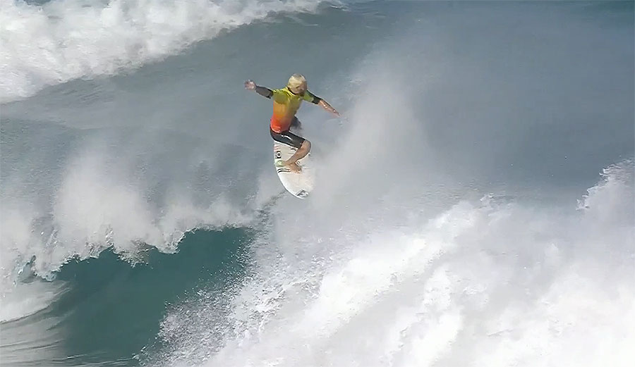 Italo Ferreira aerial surfing