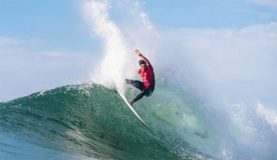 Morgan Cibilic surfing a wave at Newcastle