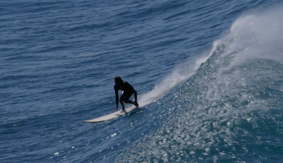 Craig Anderson surfing