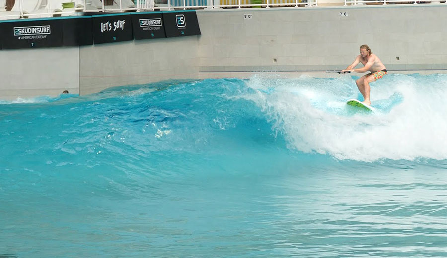 Ben Gravy tow surfing wave pool