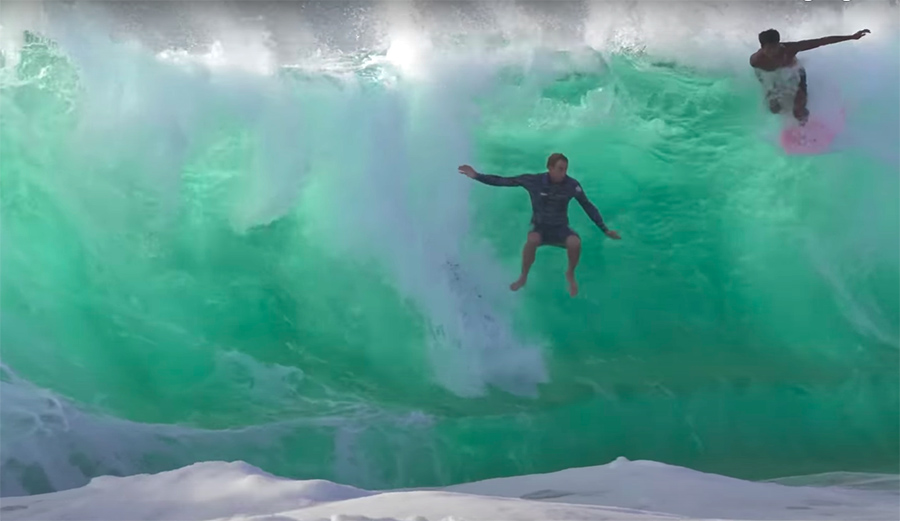 Jamie O'Brien wipes out in big shorebreak
