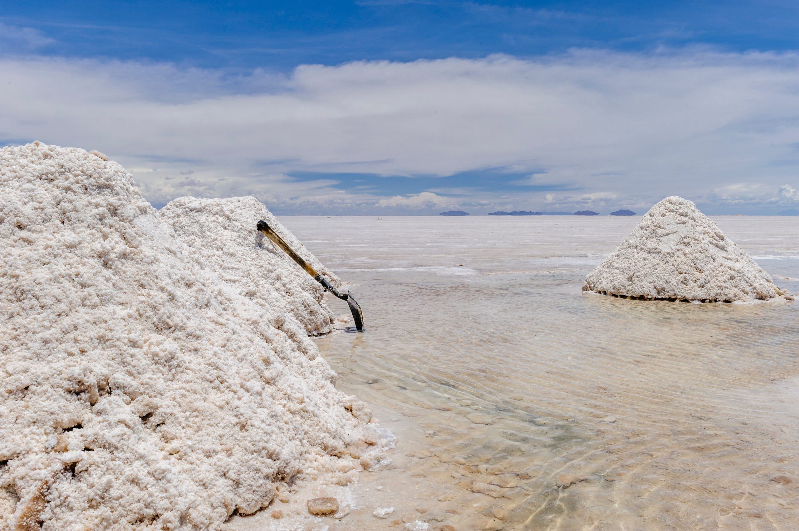 uyuni salt desert in bolivia