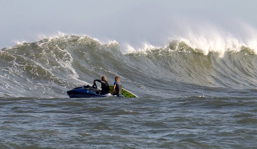 Jamie O'Brien and Ben Gravy surfing New Jersey
