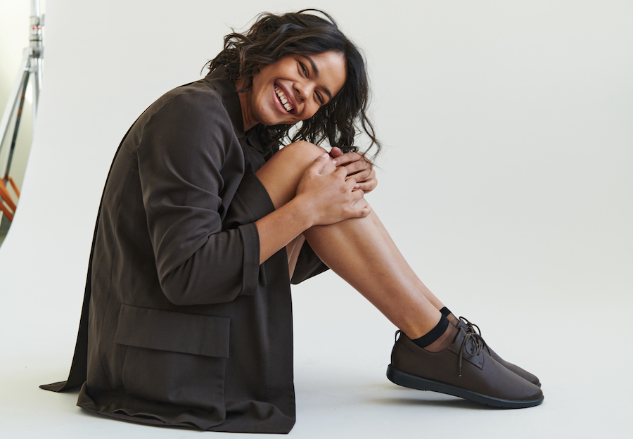 ponto shoes model shot