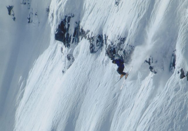 Erik skis down Triple Cliffs 