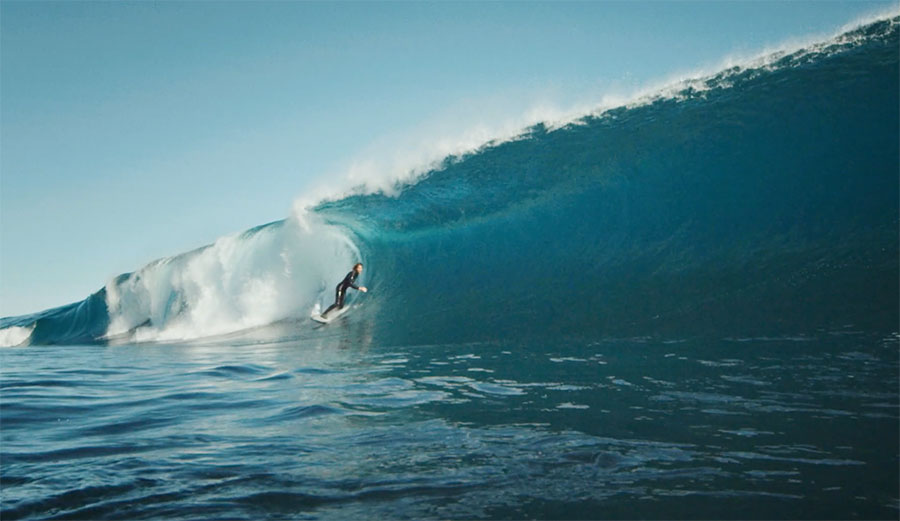 Craig Anderson surfing