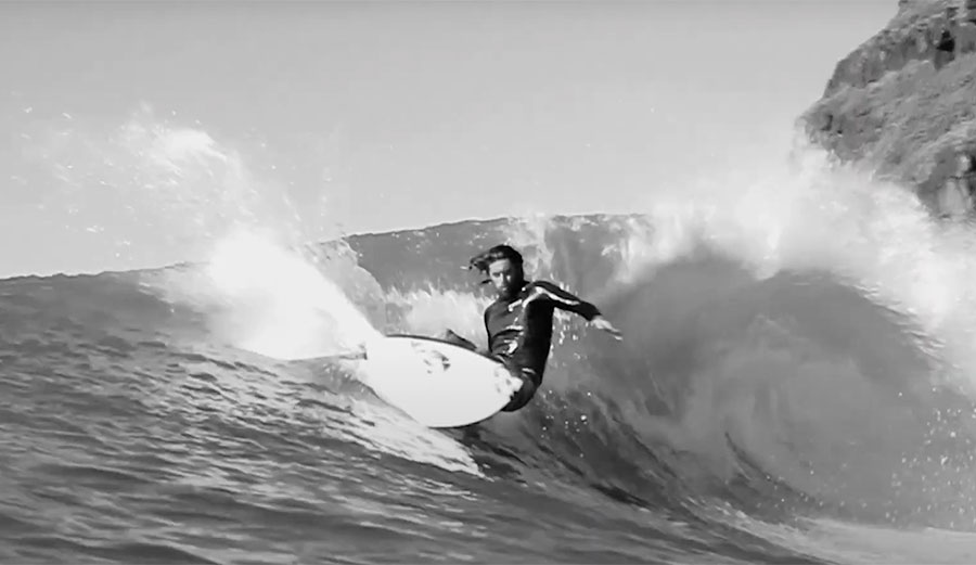 Dave Rastovich surfing