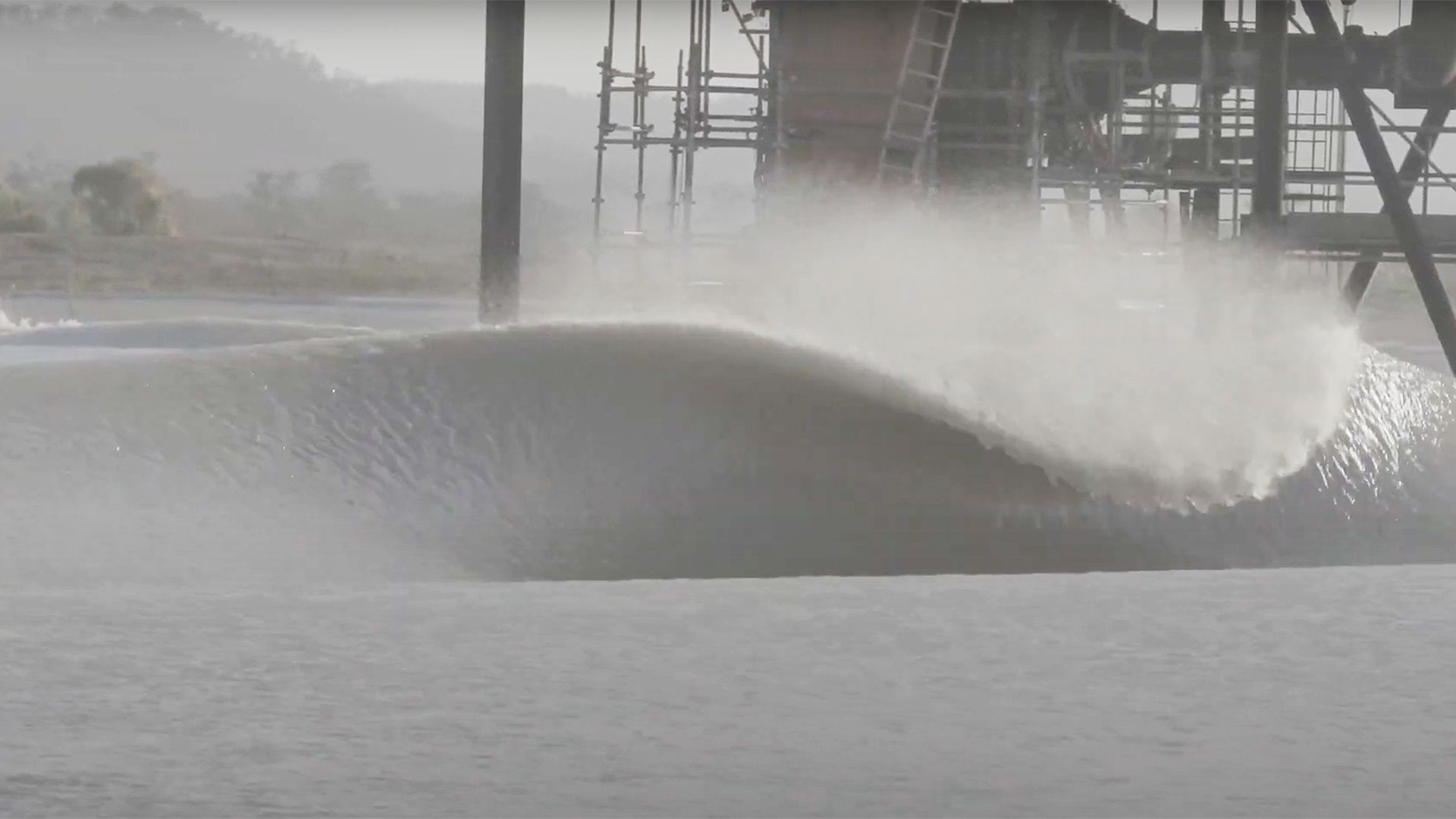 Surf Lakes Island wave
