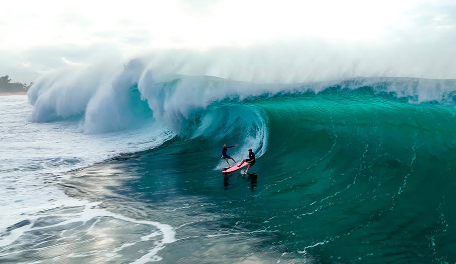 Jamie O'Brien Pipeline wipeout