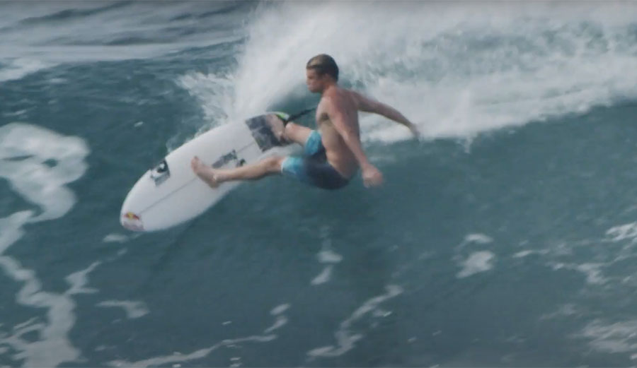 Kolohe Andino surfing