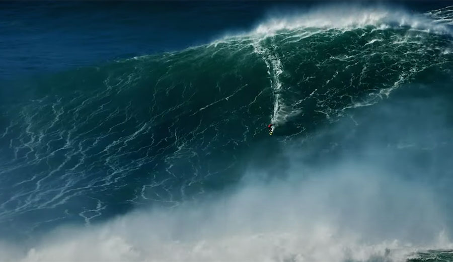 Mason Barnes surfing