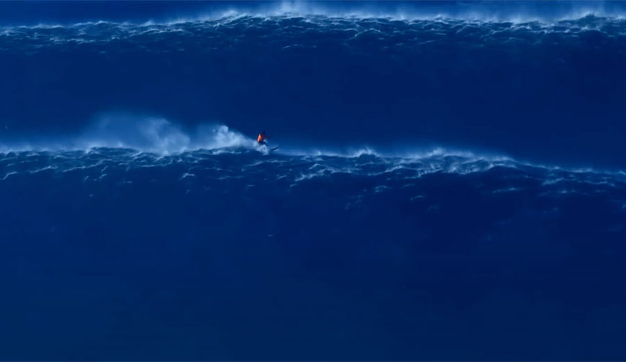 Nazaré surfers