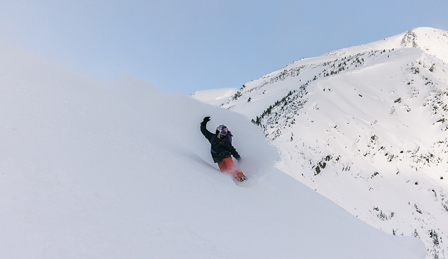 Nick Russell Signs on With WNDR Alpine, a Brand That Uses Algae to Make Snowboards
