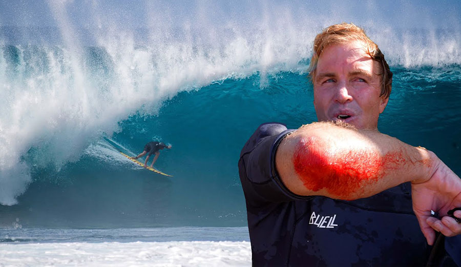 Jamie O'Brien Pipeline surfing