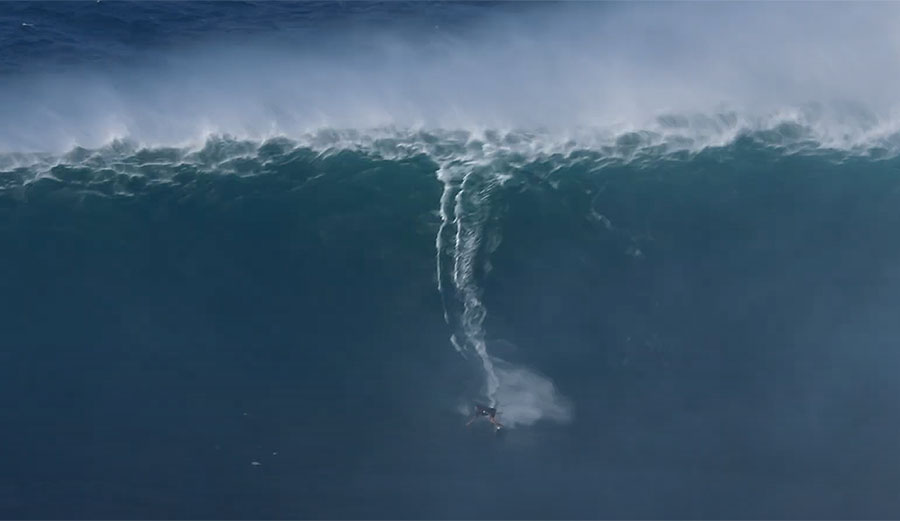 Kai Lenny surfing Jaws