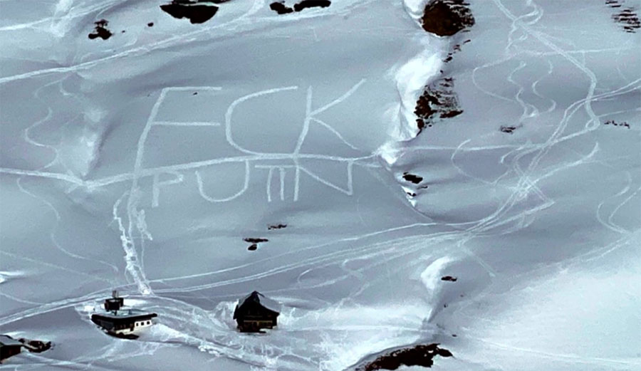 Austrian Skiers Leave Message for Russian Leader in the Snow
