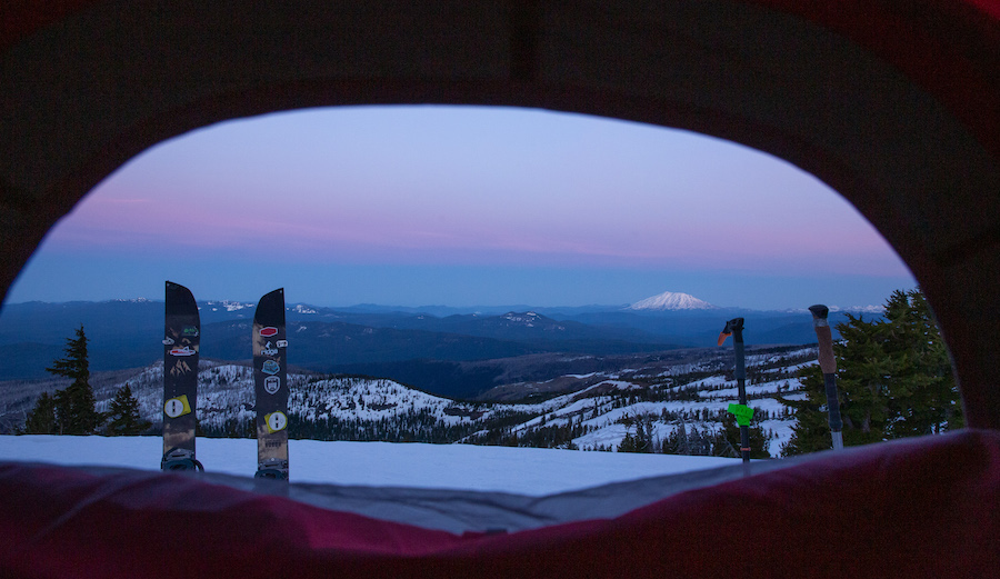 Splitboard-Camping Mt Adams on the Ring of Fire