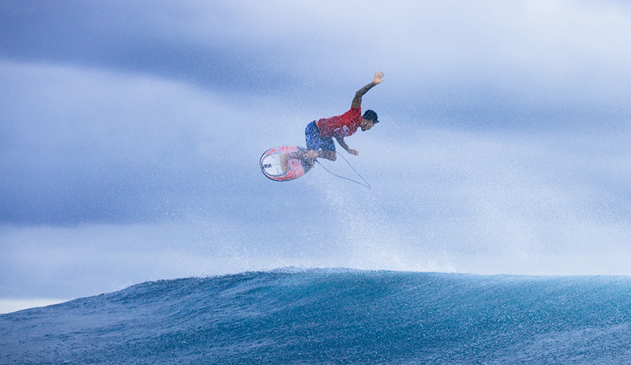 What's Under Gabriel Medina's Feet?