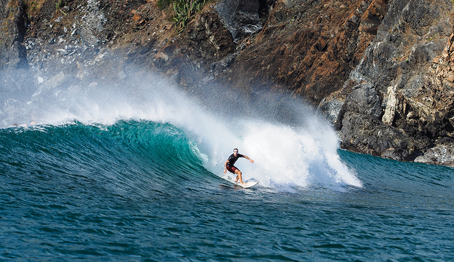 Ever Heard Anyone Measure a Wave at 7 Feet? A Look at the Mysterious World of Surf Height
