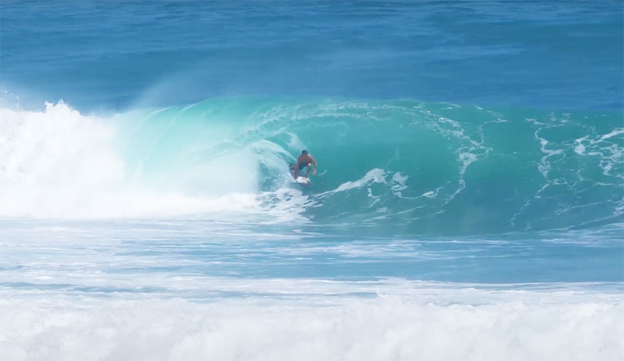 Kelly Slater surfing Uluwatu