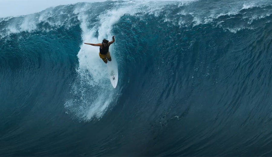 Teahup'o wipeout Nic von Rupp