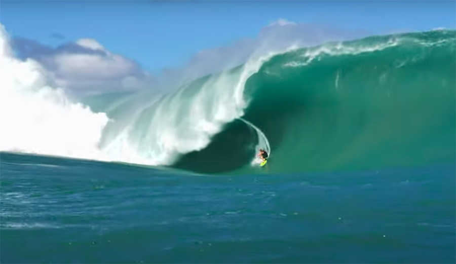7 Minutes of Code Red Teahupo'o