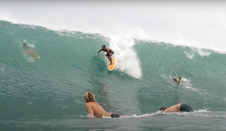 surfing Nias