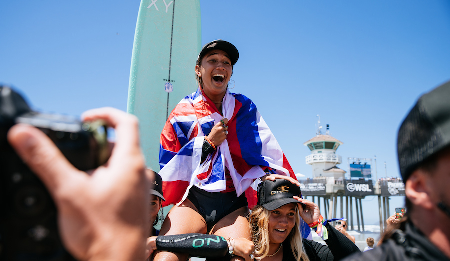 Kelis gets the chair at the US Open of Surfing