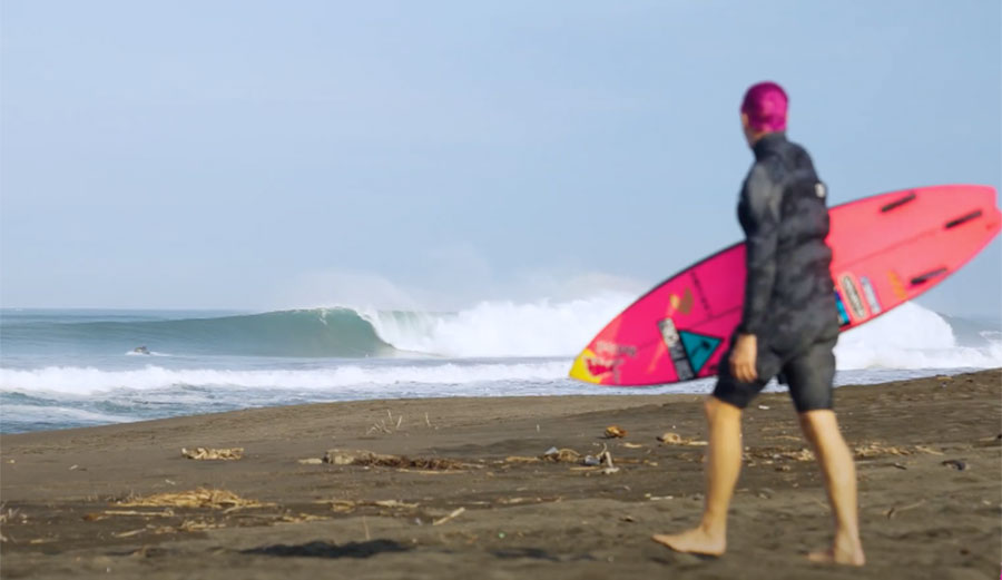 jamie o'brien surfing in Mexico