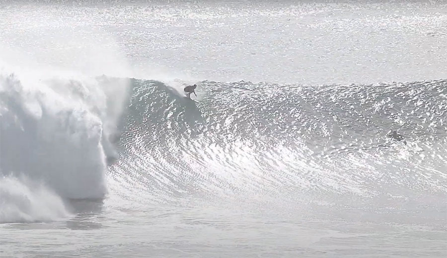 Uluwatu big waves