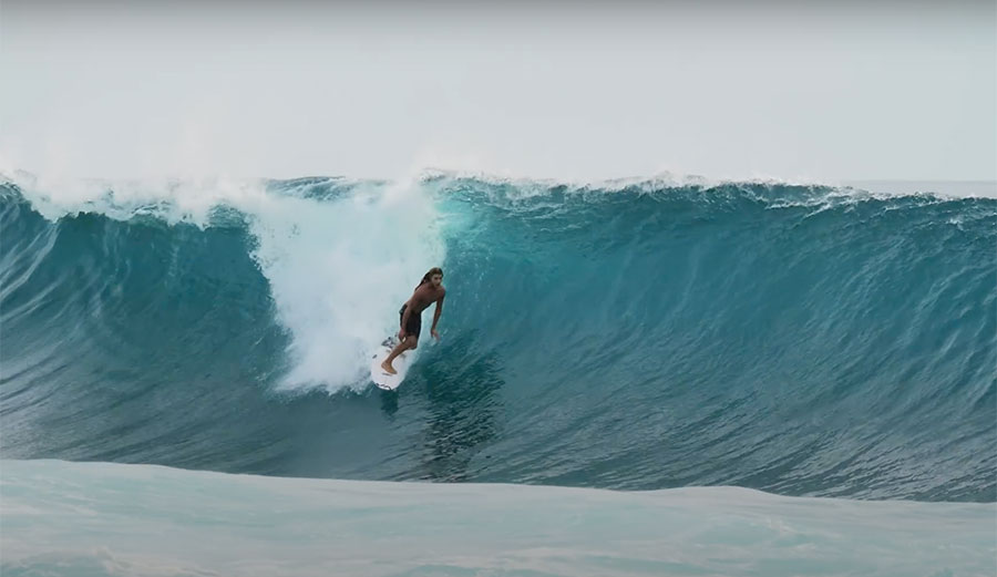 Oscar langburne surfing