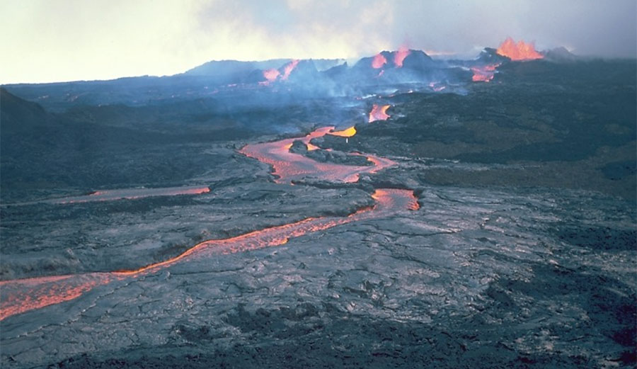 Mauna Loa big island volcano